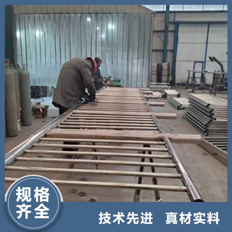 橋梁護(hù)欄廠家專業(yè)生產(chǎn)N年