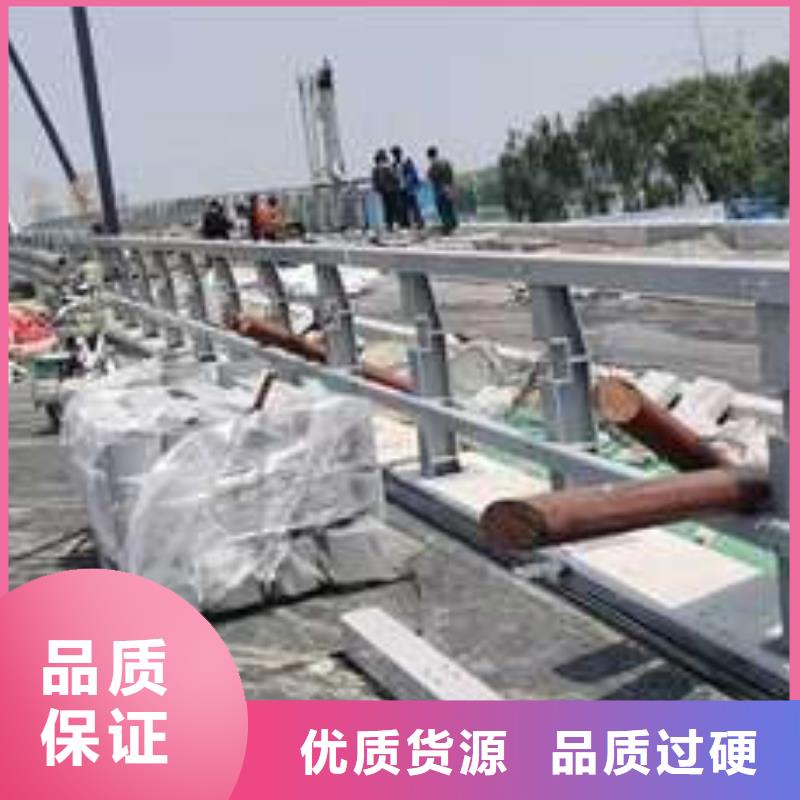 橋梁護欄廠家防撞護欄廠源廠供貨