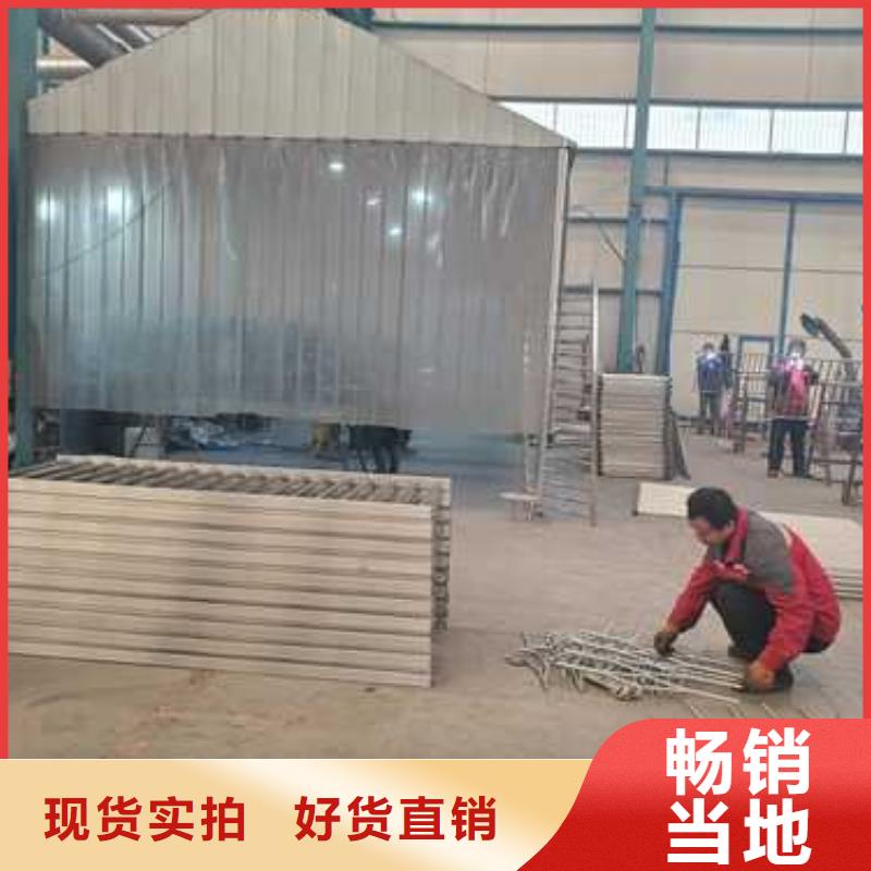 304不銹鋼復(fù)合管欄桿工藝精良