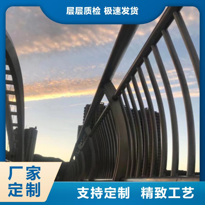 生產銷售金屬梁柱式中央防撞護欄廠家