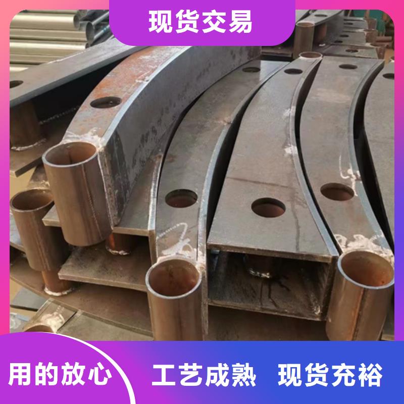 公路防撞護欄工藝先進