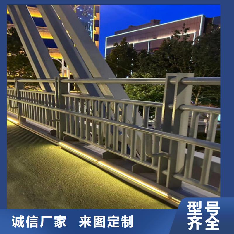防撞護(hù)欄貨源足質(zhì)量好