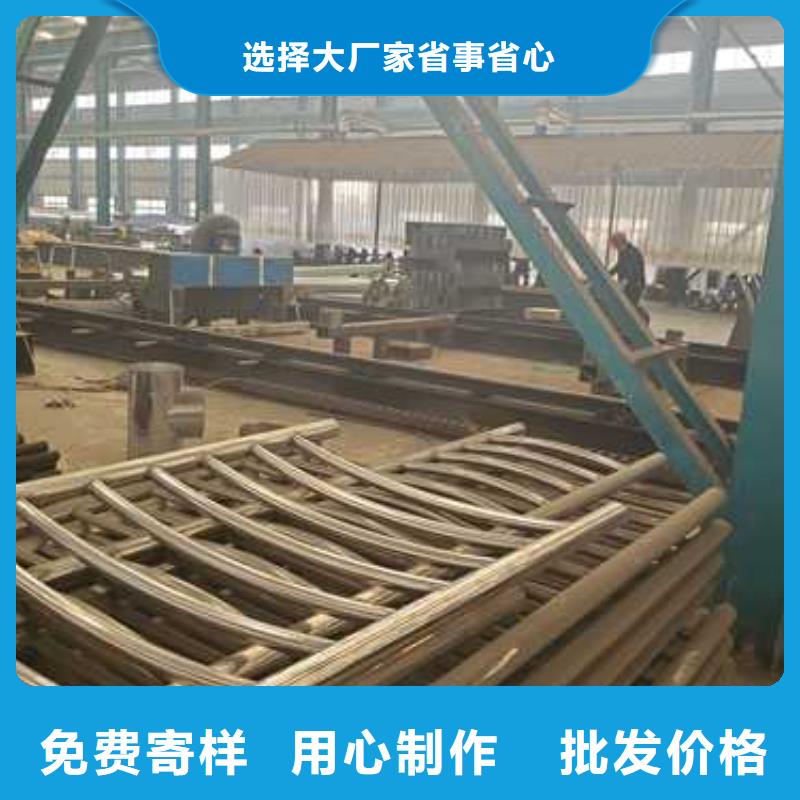 道路護欄-鍍鋅噴塑防撞欄追求品質