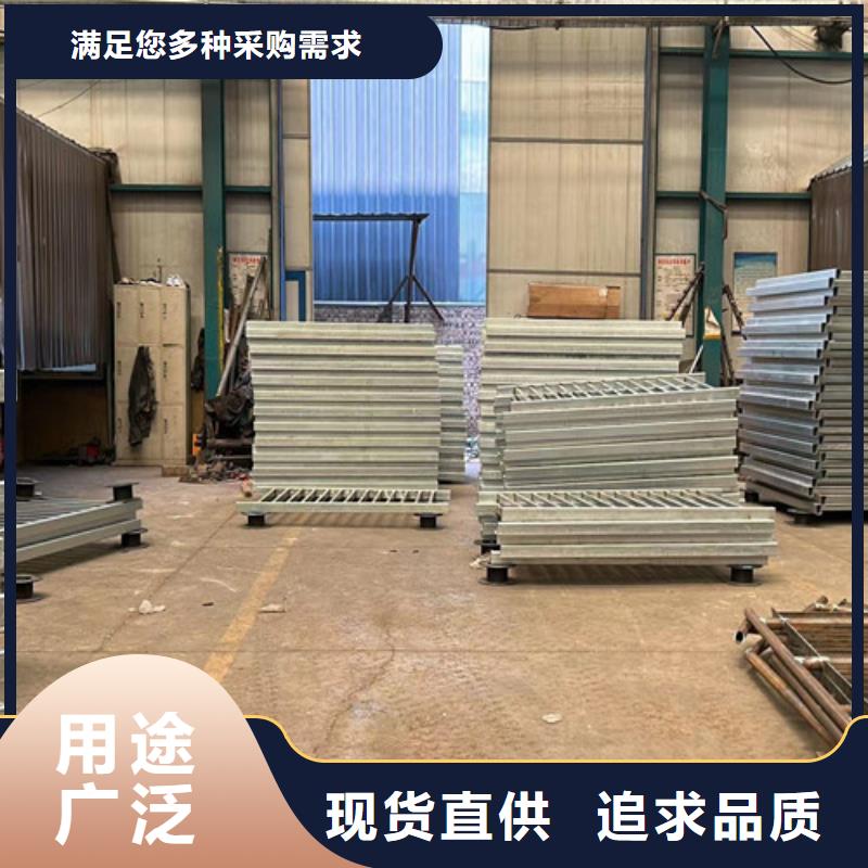 燈光護(hù)欄橋梁鋼護(hù)欄一站式供應(yīng)廠家