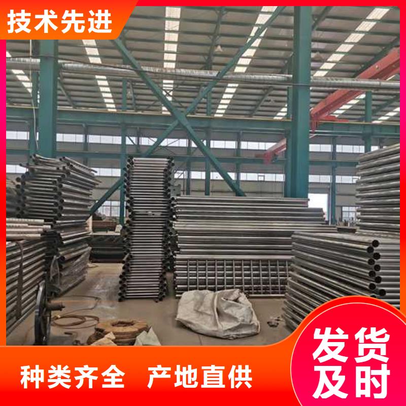 灯光护栏镀锌波形护栏每个细节都严格把关