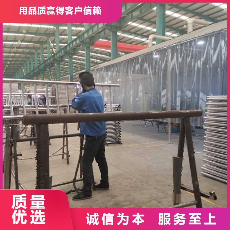 不銹鋼燈光護欄來廠實地考察