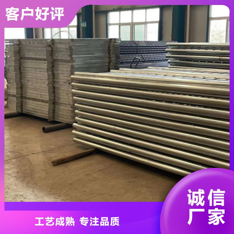 燈光防撞護(hù)欄產(chǎn)品就是好用