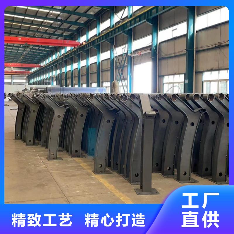 不銹鋼復合管鍍鋅波形護欄質量上乘