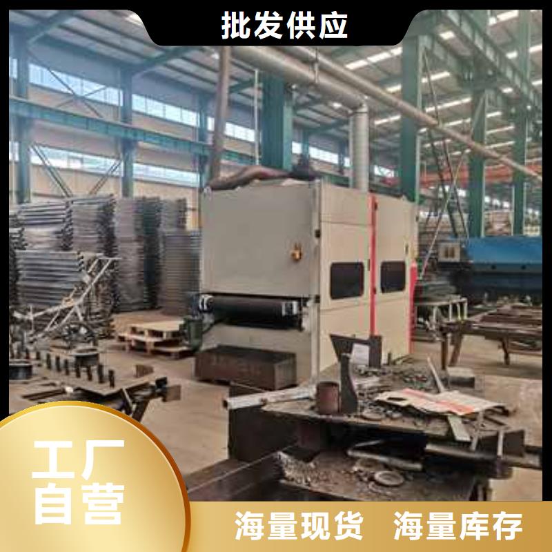 Q235B防撞護欄_聚晟護欄制造有限公司