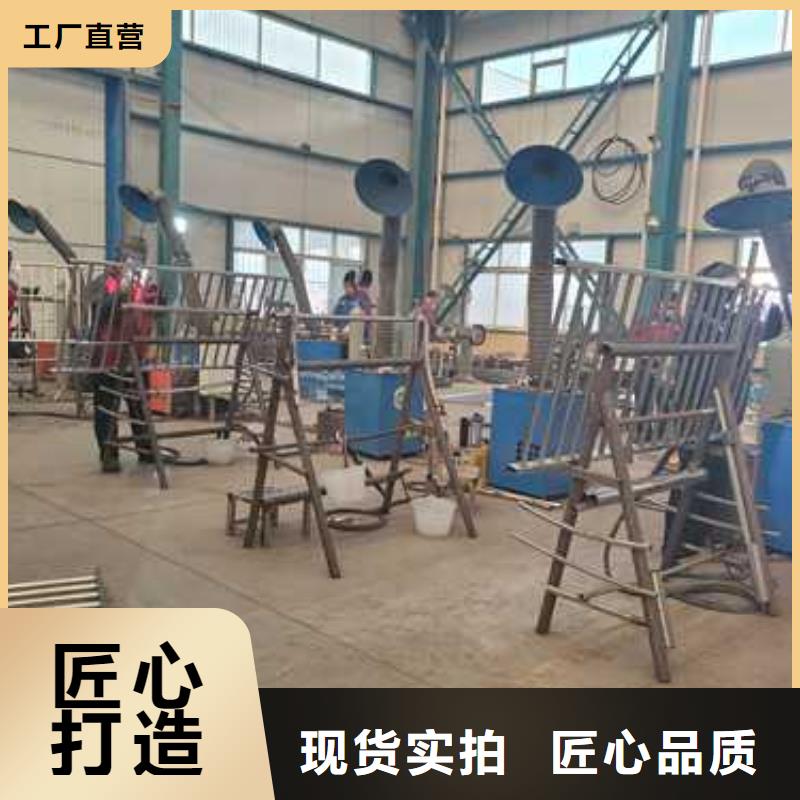 防撞鋼板立柱材質