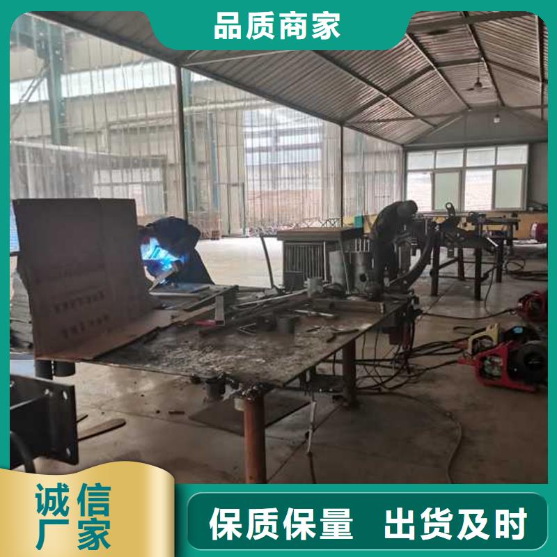 【护栏灯光防撞护栏价格地道】