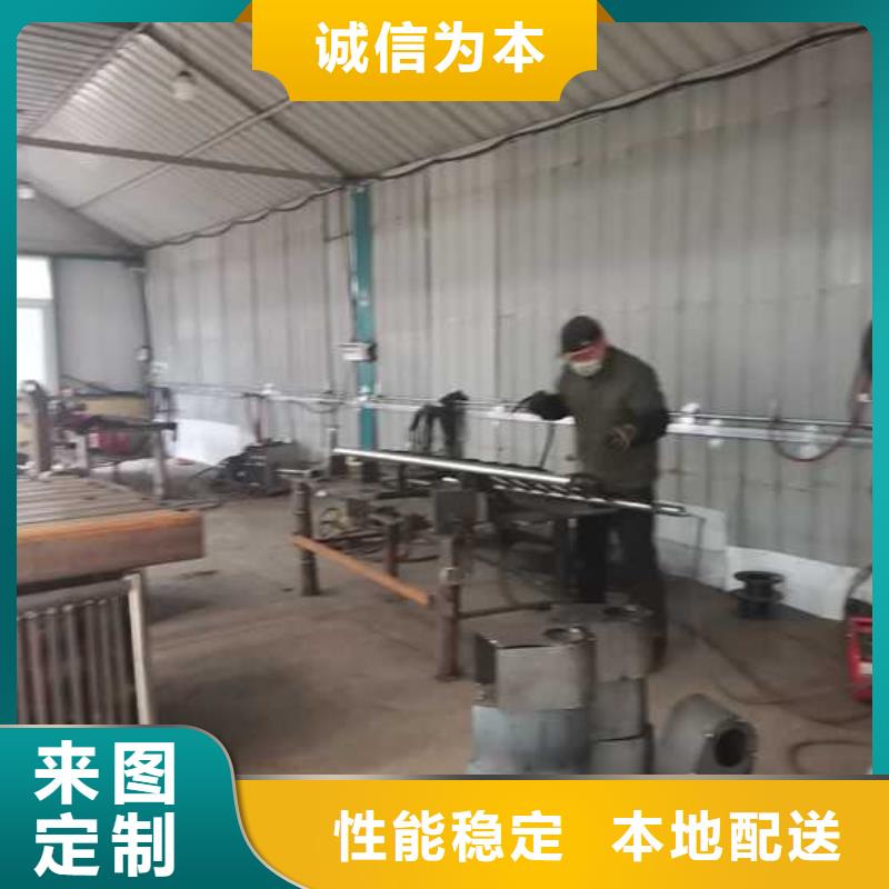 天橋不銹鋼燈光護(hù)欄服務(wù)至上