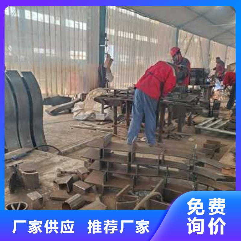 方管防撞欄桿多年行業(yè)經(jīng)驗