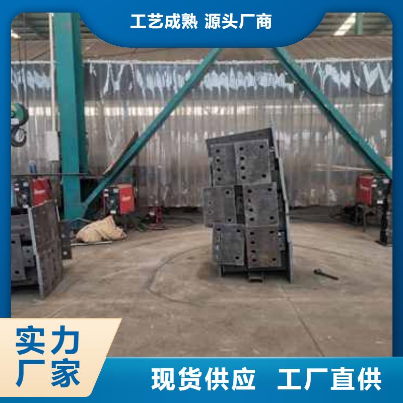 道路護(hù)欄選材用心