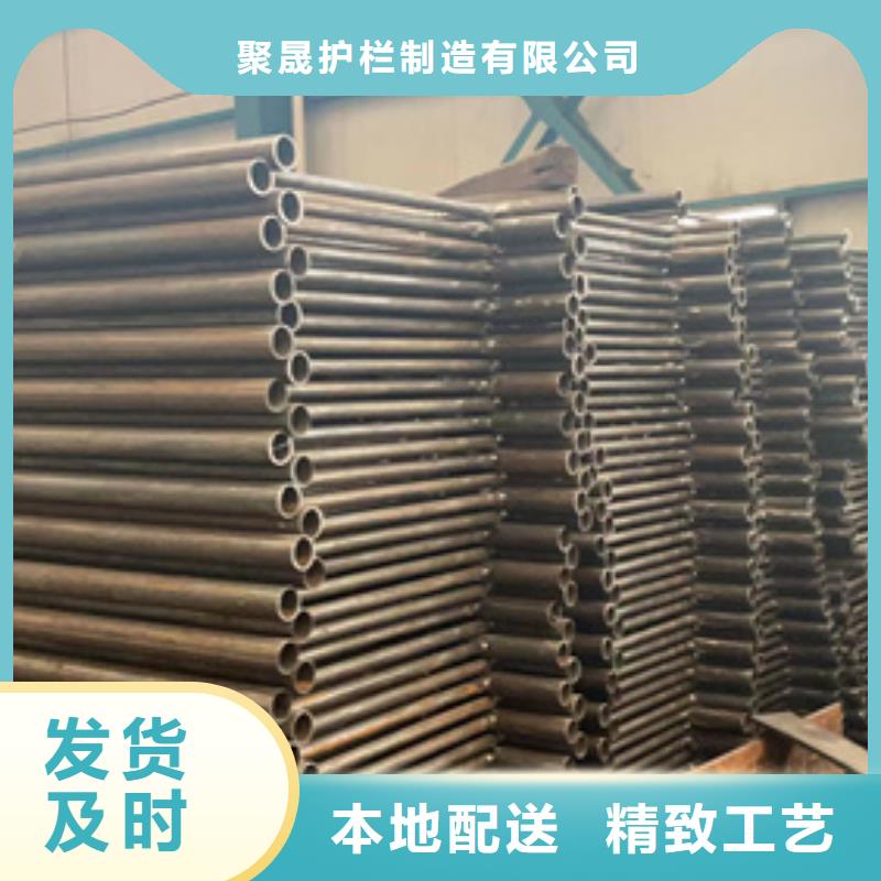 價格低的天橋四橫梁防撞護欄生產廠家
