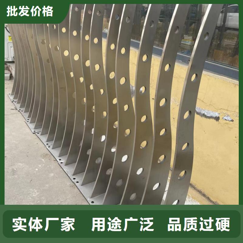 定做造型人行道防撞欄桿的公司