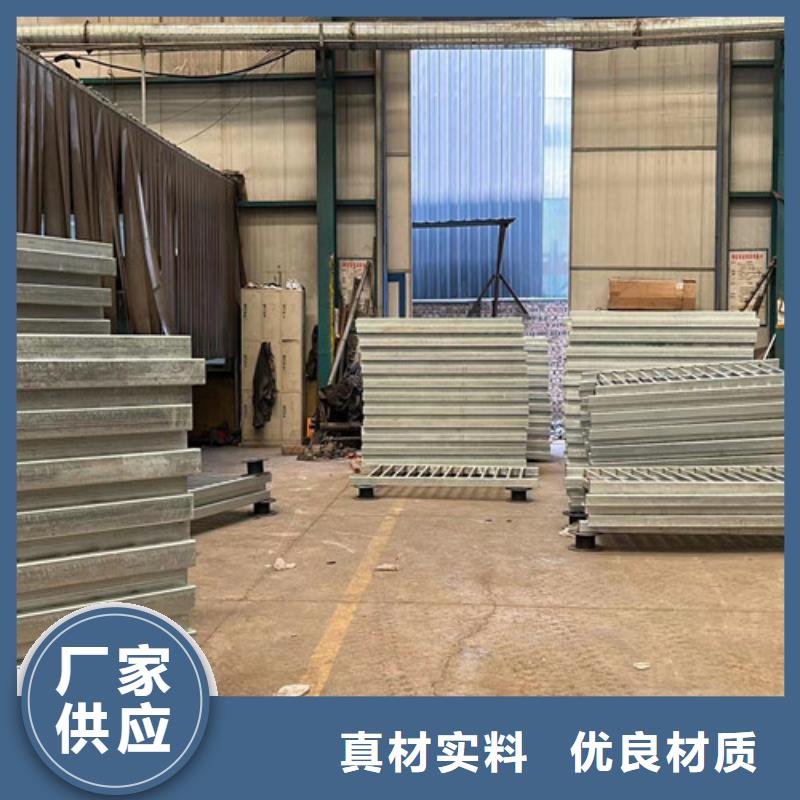 Q235B防撞護(hù)欄生產(chǎn)制造廠家