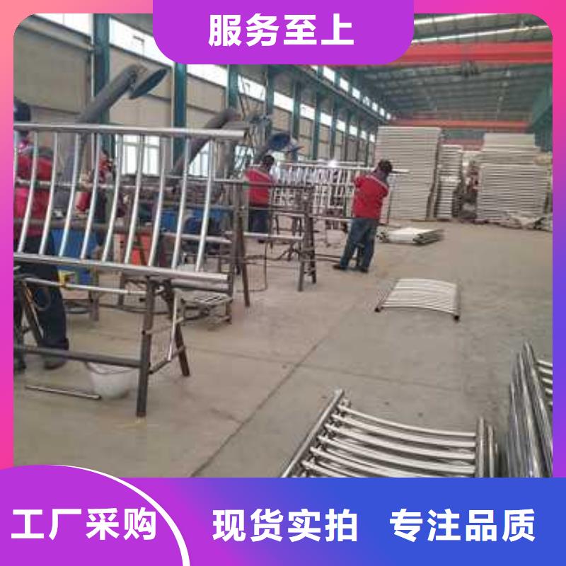 不銹鋼復合管人行道護欄歡迎致電