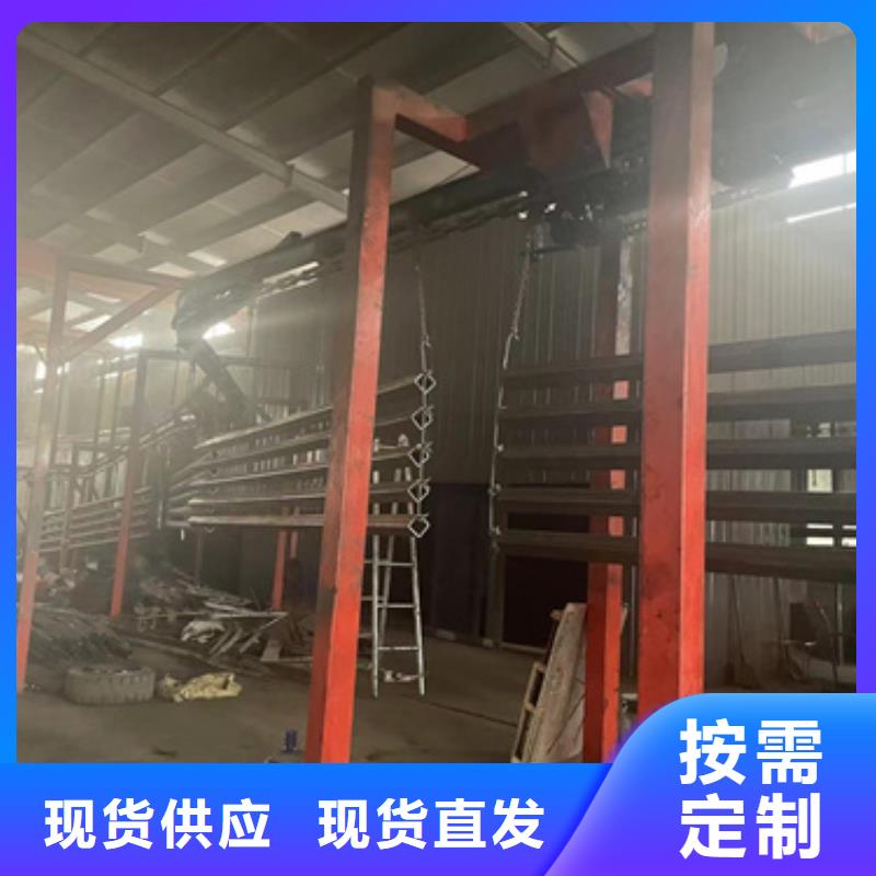 定做鋼防撞護欄的批發商