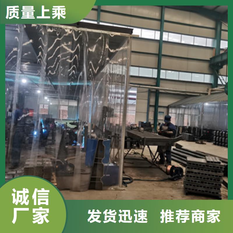 常年供应路边防撞护栏-大型厂家