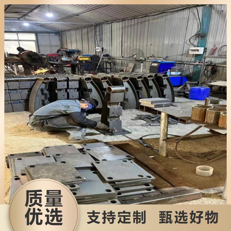 護欄-國道抗沖擊圍欄專業生產品質保證