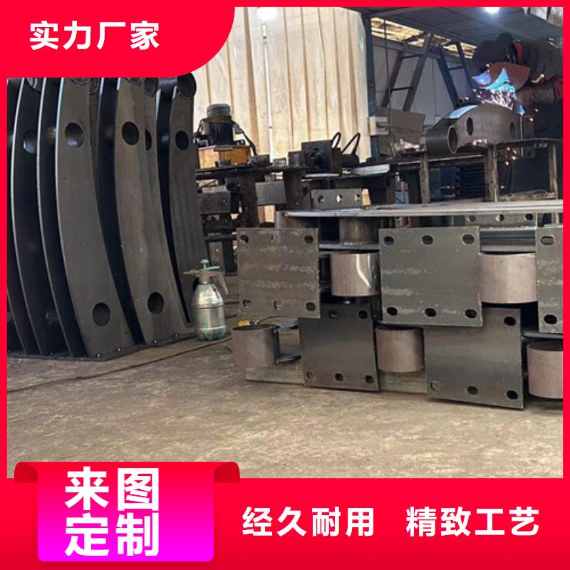  道路护栏使用寿命长久