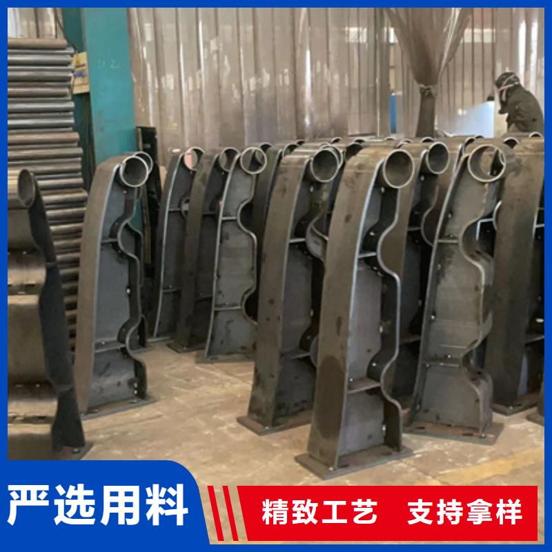 道路護(hù)欄_燈光防撞護(hù)欄工廠采購(gòu)