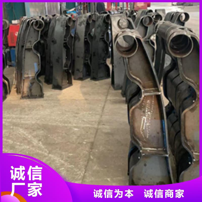 道路護欄不銹鋼復合管護欄廠現貨實拍