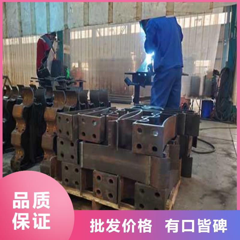 護欄-國道抗沖擊圍欄專業生產品質保證