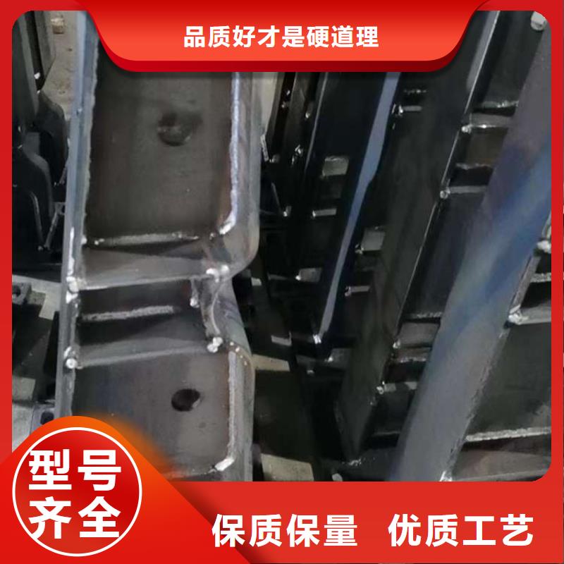 天橋不銹鋼護欄廠家-現(xiàn)貨足