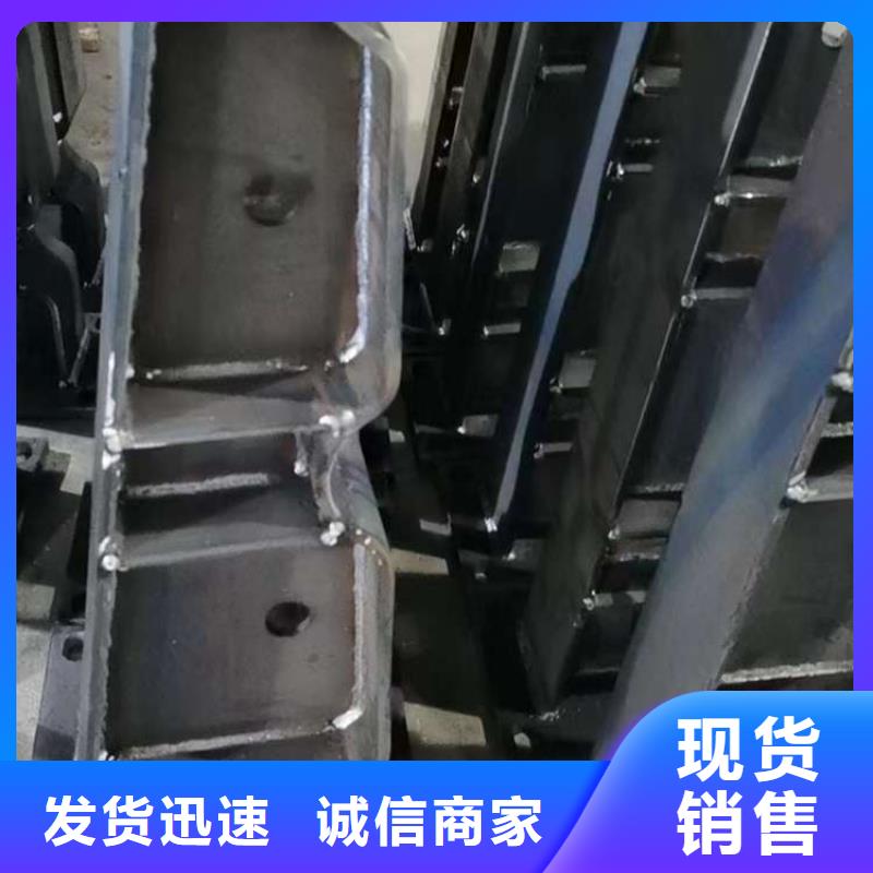 人行道护栏防撞立柱厂家大量现货