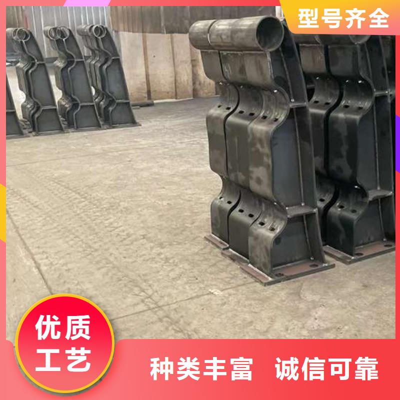 【人行道護欄不銹鋼復合管護欄廠市場行情】