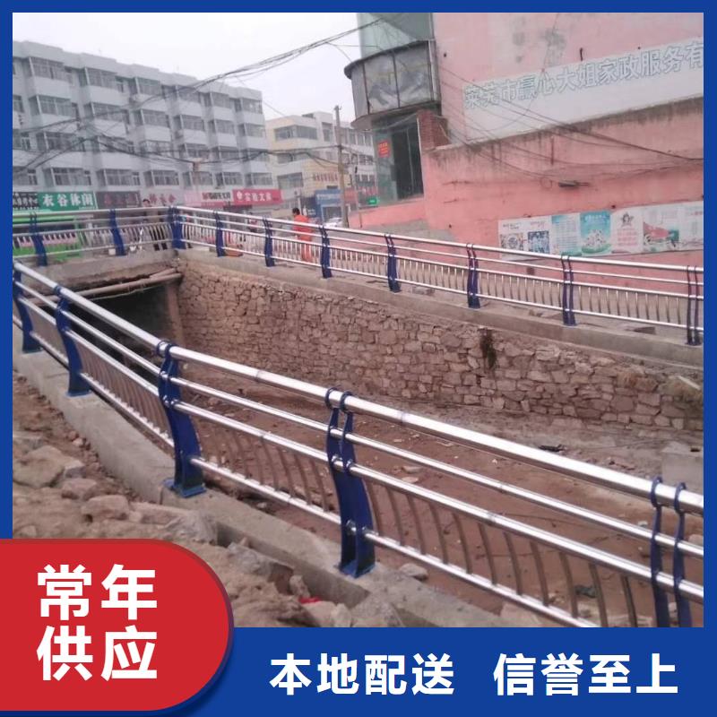 景觀護(hù)欄價(jià)格中等偏低，適合大面積采用。