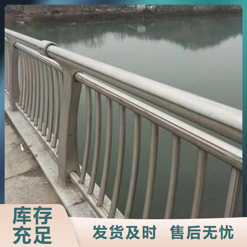 不銹鋼復合管景觀護欄按客戶要求設計生產木紋轉印扶手護欄