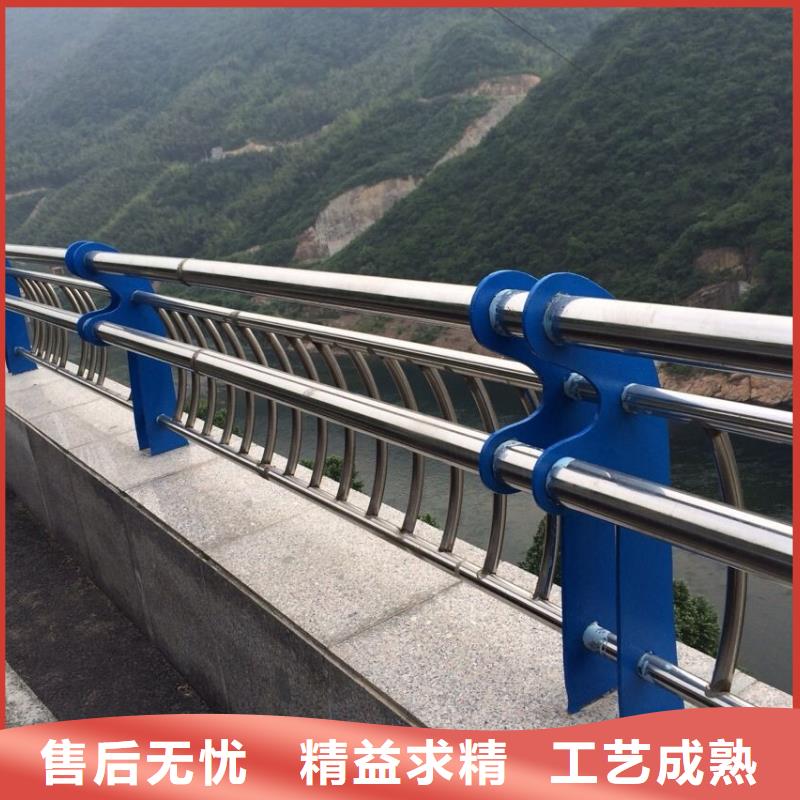 本地的防撞護(hù)欄實(shí)體廠家