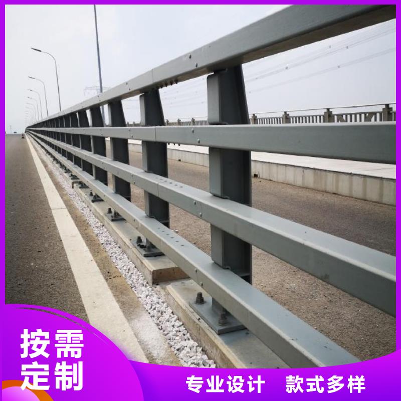 新型防撞護(hù)欄-用心做產(chǎn)品