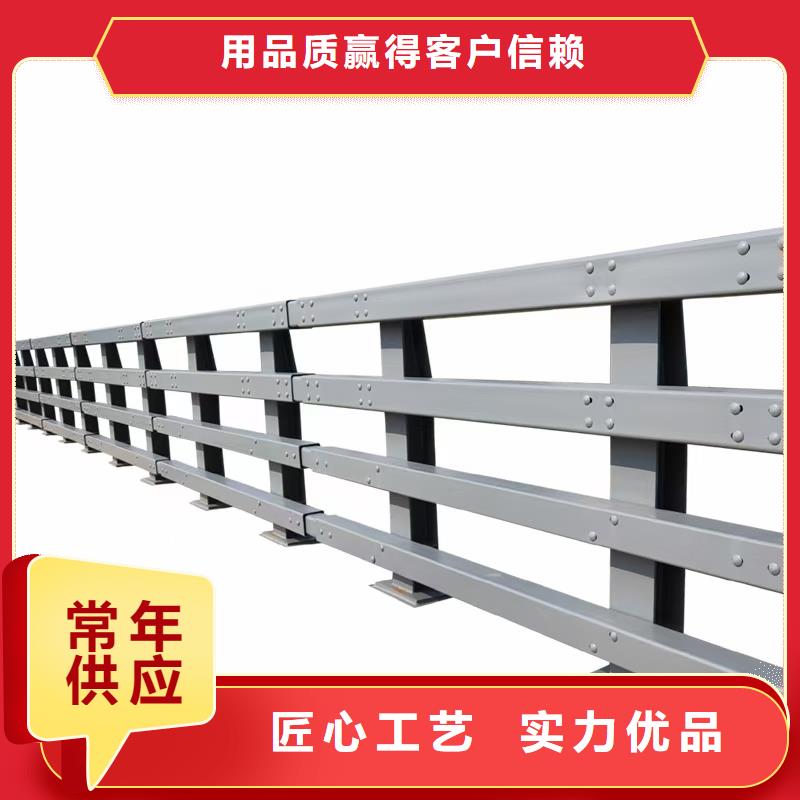 防撞護(hù)欄鋼背木護(hù)欄高性價(jià)比