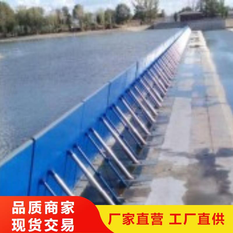 翻板閘門(mén)鋼制拍門(mén)廠(chǎng)家用心做好每一件產(chǎn)品