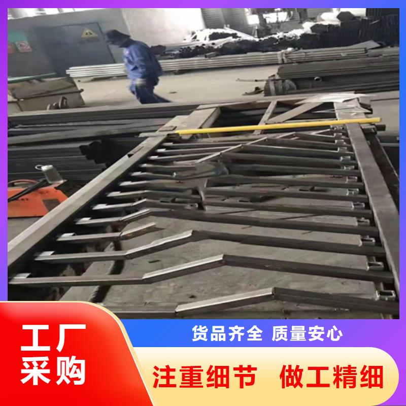 不銹鋼復合管道路護欄專業設計