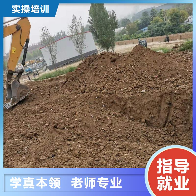 懷來鏟車技校哪家好虎振學校