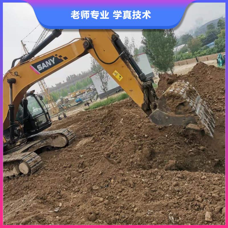 赤城鏟車培訓學校咨詢電話是多少有沒有年齡限制