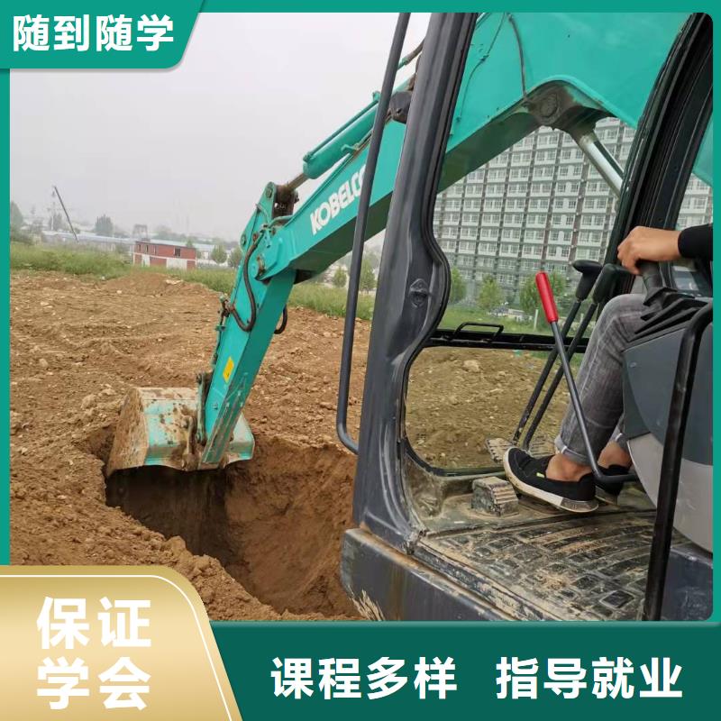 鏟車技校什么時候招生畢業(yè)后免費工作