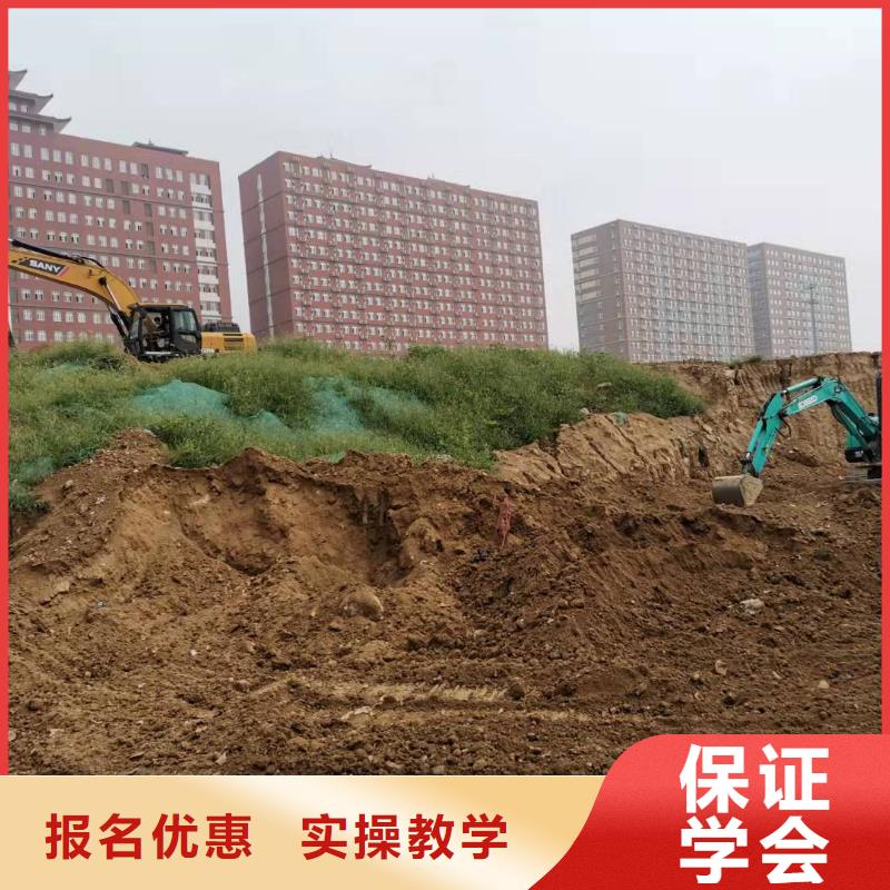 下花園叉車培訓(xùn)學(xué)校怎么報(bào)名虎振技校