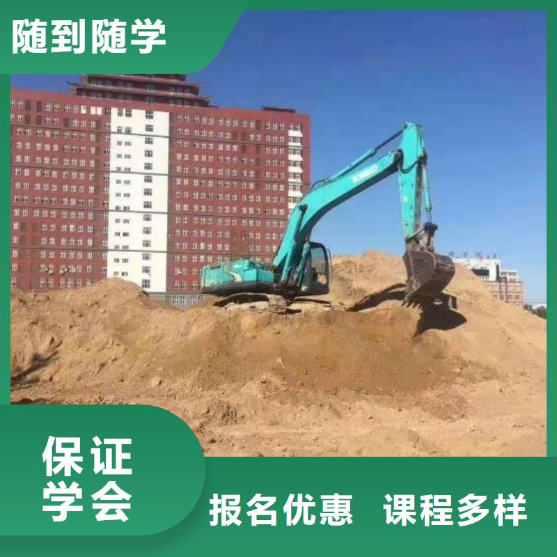 鏟車培訓學校學費多少錢有沒有年齡限制