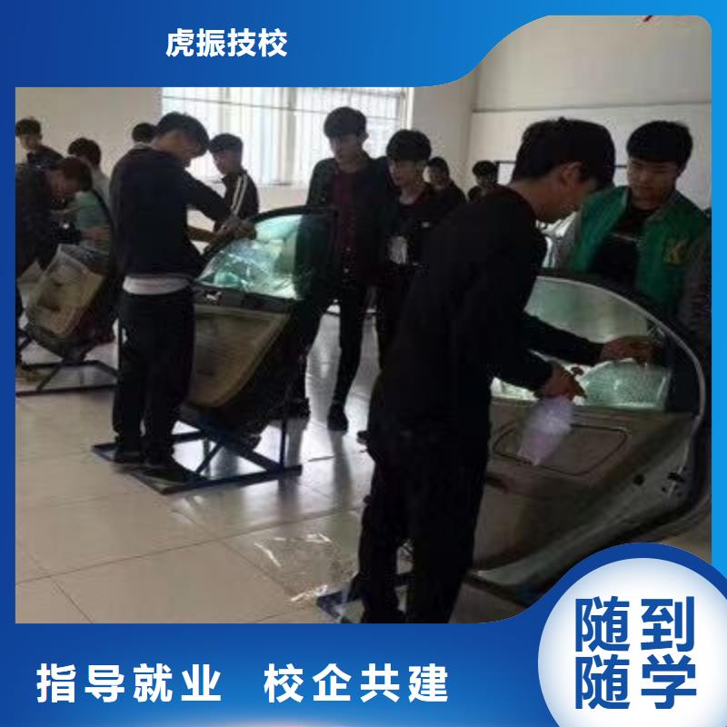 汽修培訓(xùn)學(xué)校挖掘機(jī)鉤機(jī)培訓(xùn)學(xué)校哪家好學(xué)真技術(shù)