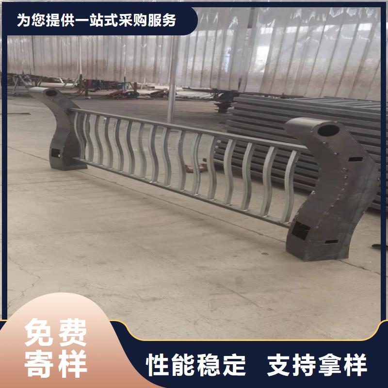 不銹鋼橋梁防撞護欄立柱廠家供應
