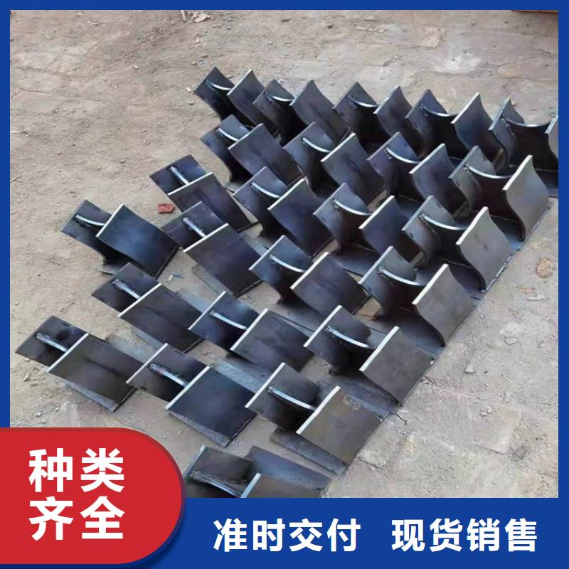 防撞護欄鋼立柱現(xiàn)貨齊全