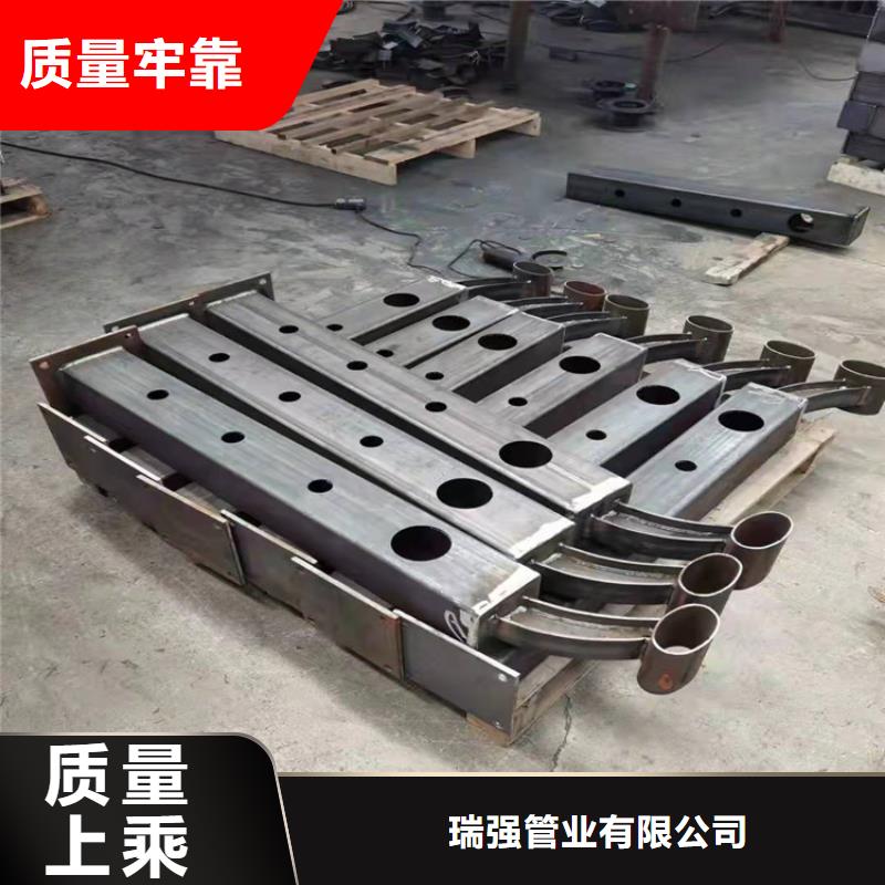 鋼結(jié)構(gòu)立柱防撞護(hù)欄批發(fā)價(jià)