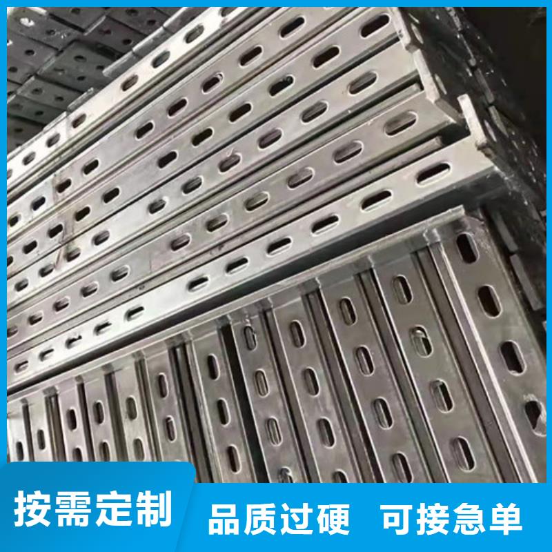 天津路易瑞光伏太陽(yáng)能車棚支架了解更多