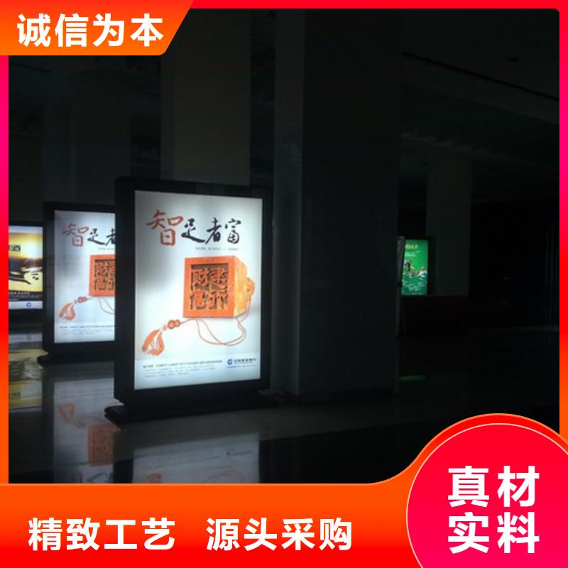 【滾動燈箱】_簡約候車亭每個細節都嚴格把關